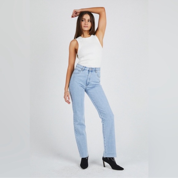 Abrand Denim - Abrand Jeans 94 High Rise Straight Walkaway Jeans size 4/27